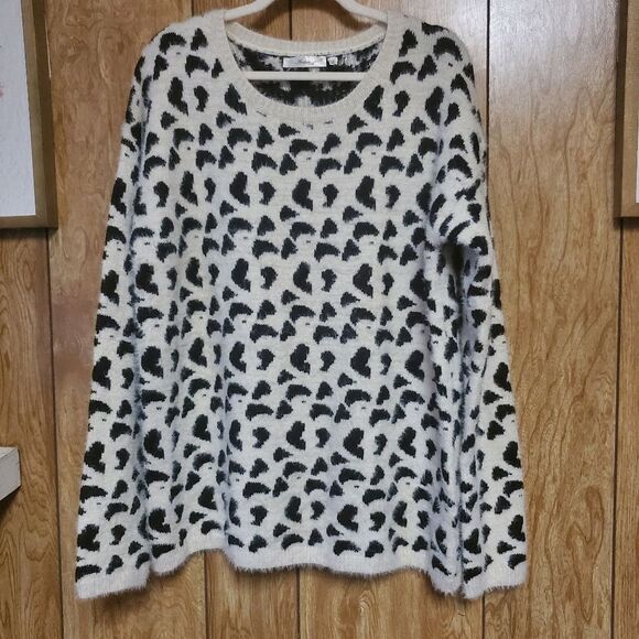 Andree by Unit Animal Print Eyelash Sweater Size L - Picture 1 of 6